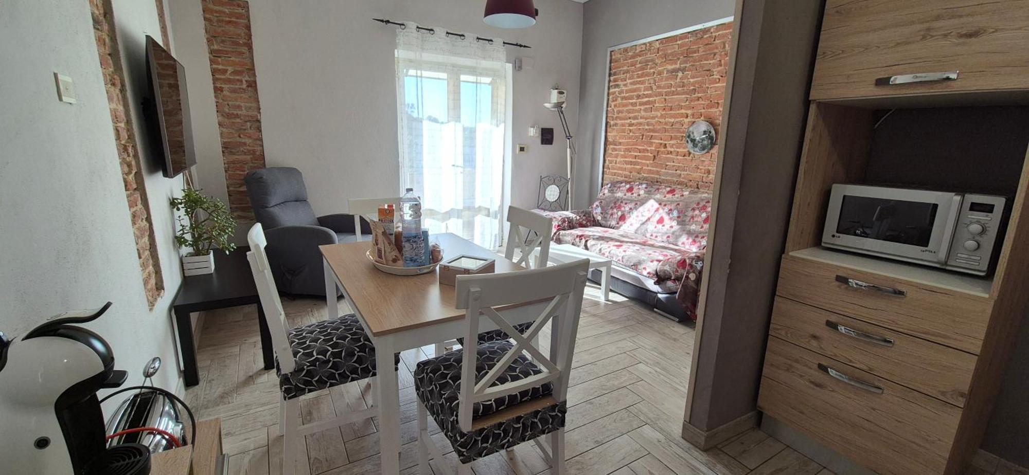 Piero'S Apartment Карбонія Екстер'єр фото